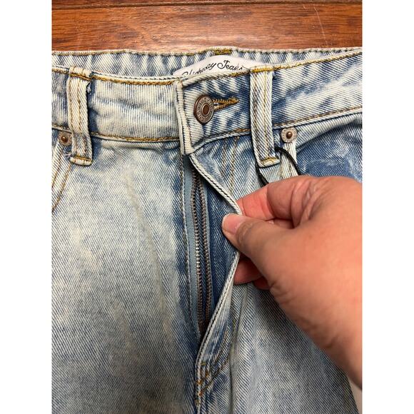 NWT Highway Jeans Light Wash High Rise Distressed Front Size 5 wide straight leg - Picture 4 of 9